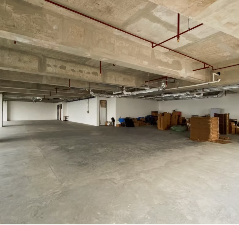 Traditional Office – Unit 2103 – 21st Floor – The Finance Centre