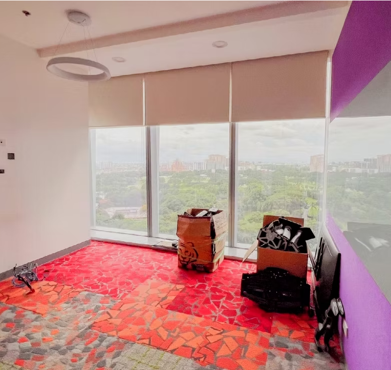 Traditional Office – Unit 1605 – 16th Floor – The Finance Centre