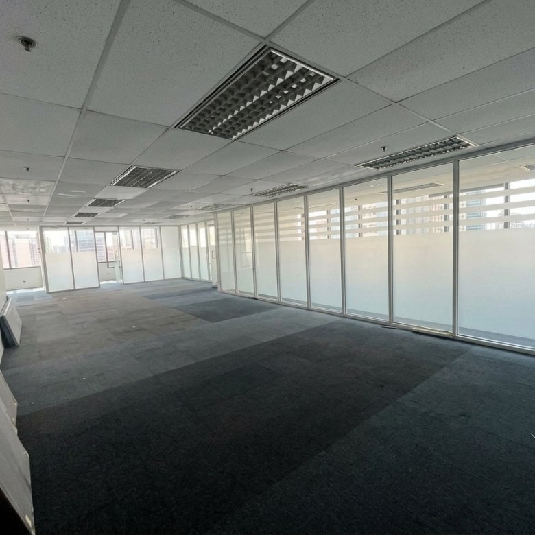 Phil AXA Life Centre - Office Space For Rent / Lease - Gil Puyat Makati City