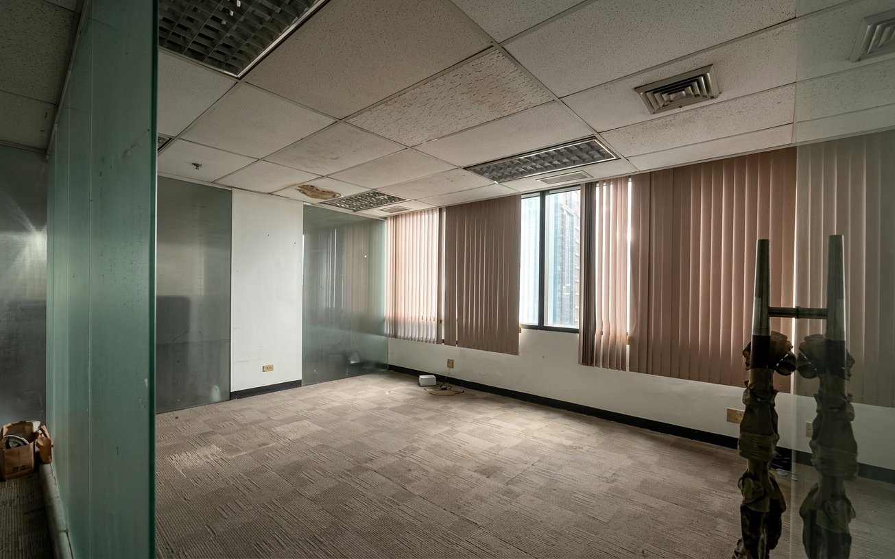 Fitted Office Space - Phil AXA Life Centre Gil Puyat Makati For Rent Lease near RCBC Makati Med