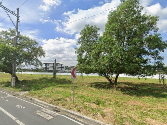 Commercial Land – Daang Hari Road