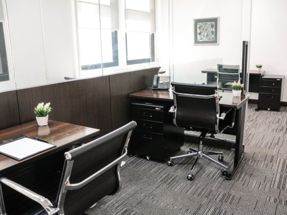 Serviced Office – 10th Floor – Unit 1 – Fort Legend Tower