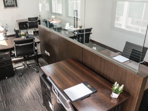 Serviced Office – 10th Floor – Unit 1 – Fort Legend Tower