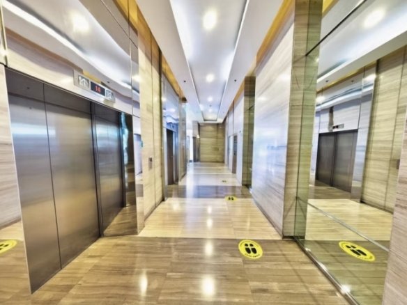 Two E-Com Center