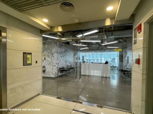 Traditional Office – 3101 – 31st Floor – One World Place