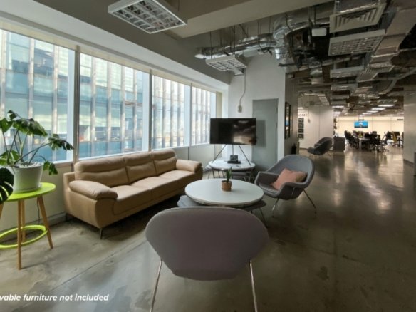 Traditional Office – 3101 – 31st Floor – One World Place