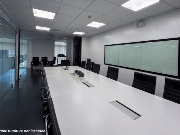 Traditional Office – 1701 – 17th Floor – One World Place