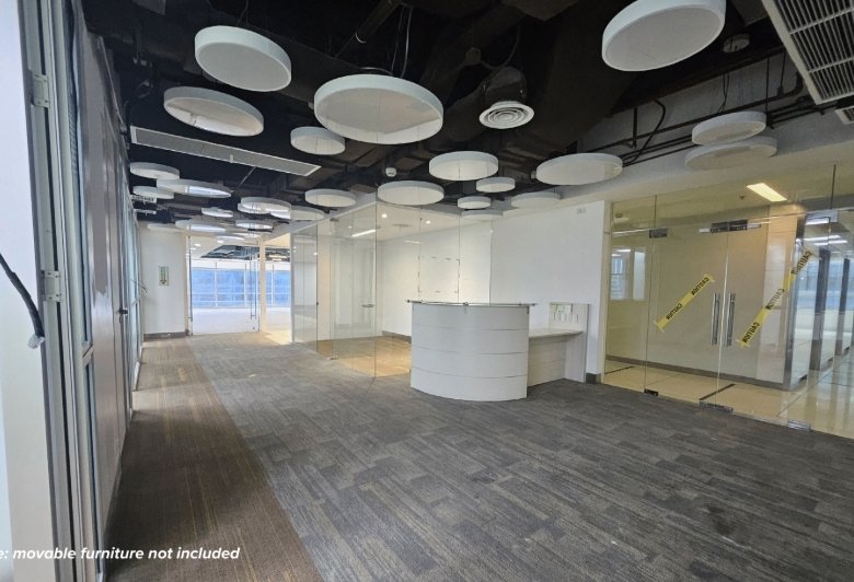 Traditional Office – 2103-2105 – 21st Floor – One World Place