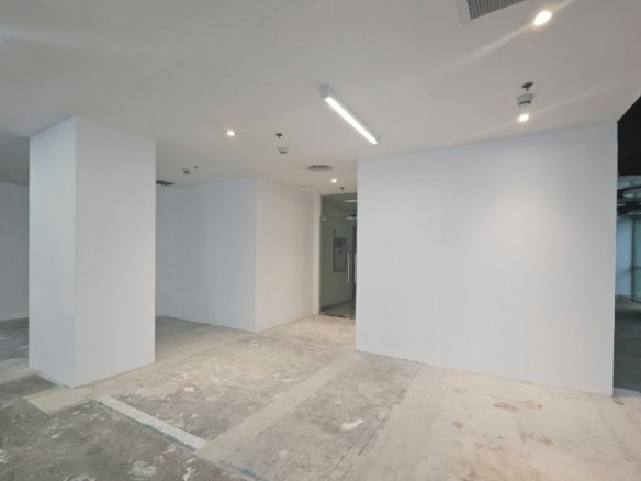 Traditional Office – 2103-2105 – 21st Floor – One World Place