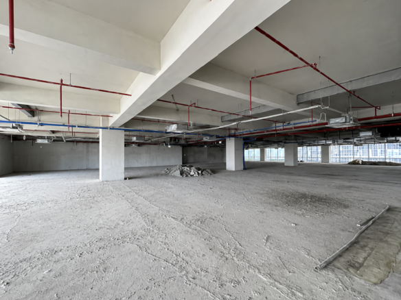Traditional Office – 18th Floor Unit B – Whole Floor – Uptown Eastgate