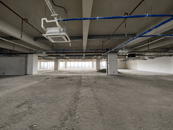 Traditional Office – 18th Floor Unit B – Whole Floor – Uptown Eastgate