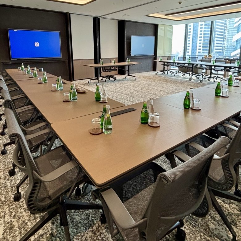 Serviced Office / Flex Office in Six Neo by The Executive Centre coworking space events space premium serviced office fully furnished office space ready to operate philippines bgc taguig city metro manila